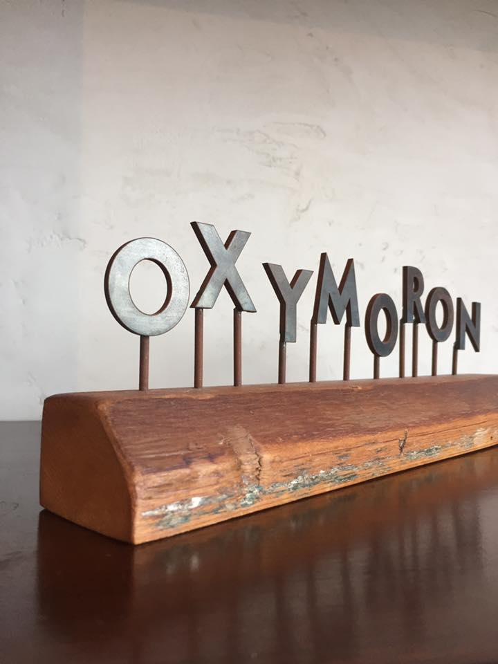 OXYMORON(オクシモロン)